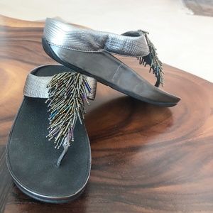 Fitflop Cha Cha Leather Toe-Thongs Sandals